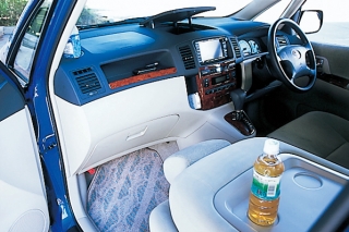 トヨタ カローラ スパシオ インパネ｜ニューモデル試乗