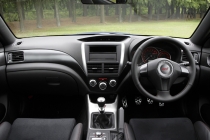 スバル インプレッサ WRX STI 4ドア インパネ｜ニューモデル試乗