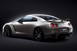 日産 GT-R 外観(リア)｜おいしい中古車