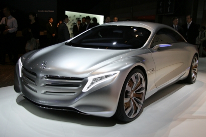 東京モーターショー2011 メルセデス・ベンツ F125i フロント｜日刊カーセンサー