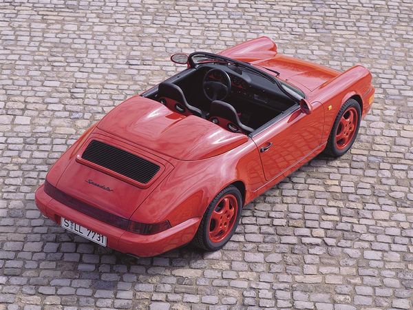 ▲非常に希少なタイプ964のスピードスター。もしもこれが流通するときは十中八九「応談」となるだろう