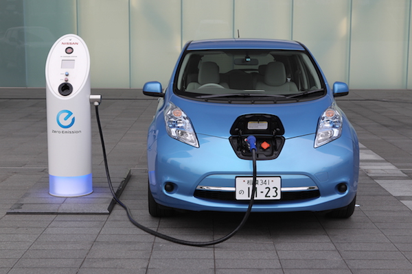 ▲充電施設も増えていることですし、もっともっと電気自動車が「使える」世の中になりそうですね