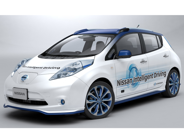 ▲こちらはリーフをベースにした、日産の最新型実験車両。ハイウェイから一般道まで自動運転が可能とのこと