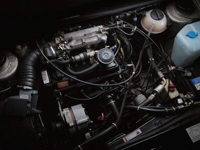 VOLKSWAGEN GOLF エンジン