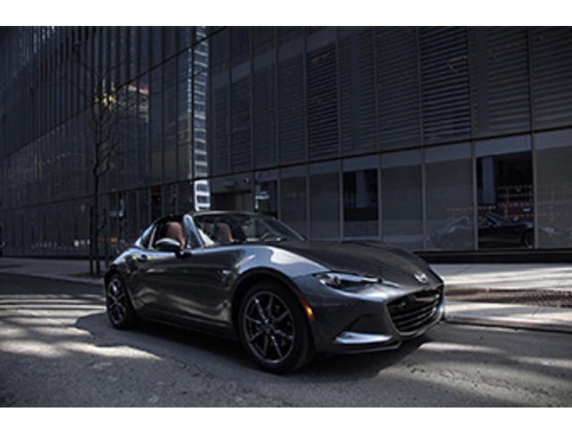 ▲マツダ MX-5 RF（ニューヨーク国際自動車ショー展示車）
