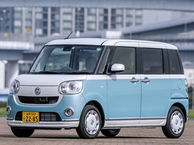 ▲ダイハツから新しく発売された軽自動車「ムーヴ キャンバス」。自身のライフスタイルを楽しむ女性に寄り添う車としているが、走りや乗り心地はどうだろうか