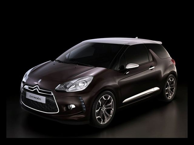 ▲シトロエンの上級シリーズであるDSラインのコンパクトカー、シトロエン DS3。その比較的安めな中古車こそ「最強の実用車だ！」という筆者ですが、そのココロは？