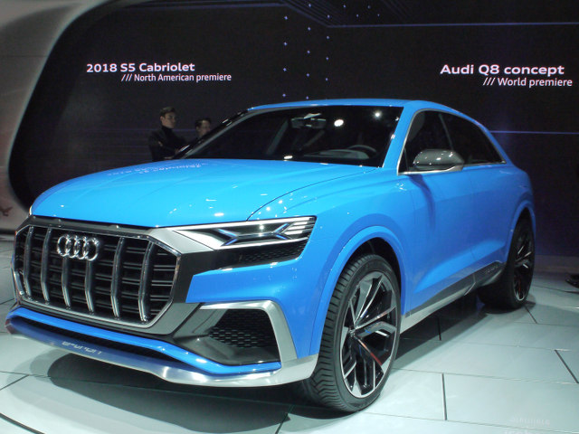 ▲アウディはフラッグシップSUV、Q7のクーペSUV版である、Q8のコンセプトモデルを発表。アウディ独自のバーチャルコックピットは、さらに進化したものが用いられていた。パワートレインはPHEVとなり、エアサスやセラミックブレーキが採用される。アメリカ人に刺さりそうなコンセプトとデザインだ