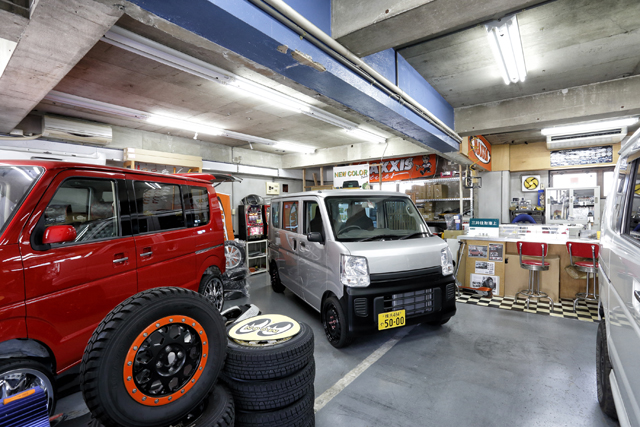▲店内には歴史を物語るローダウンのデモカーもありました