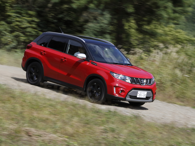 ▲スズキが、幅広いユーザーの期待や時代のニーズに応えるべく改良を重ねてきたコンパクトSUV「エスクード」。今回は、7月に新しく追加された1.4L 直噴ターボエンジン搭載モデルに試乗した