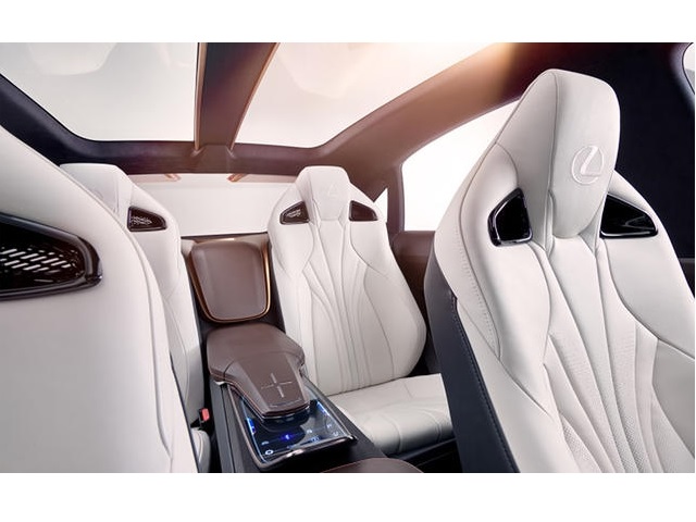 ▲Lexus LF-1 Limitless インテリア