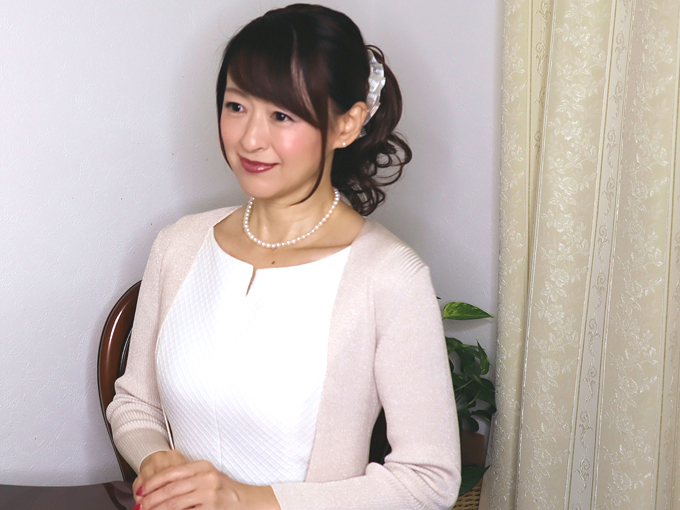 【プロフィール】晴香葉子：作家・心理学者。早稲田大学オープンカレッジ心理学講座講師。企業での就労経験を経て心理学の道へ。研究を続けながら、様々な角度から情報を提供。執筆、講演、テレビ、雑誌などメディアでの心理解説、監修実績などの活動を続けている。著書は、『人生には、こうして奇跡が起きる』（青春出版社）、『2回目からは、スーツのボタンは外しなさい』（潮出版社）、『言葉って不思議だと思いませんか？』(彩雲出版）など30冊以上