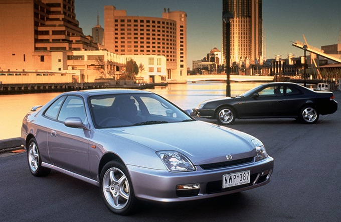 ▲最後のモデルとなったホンダ・5代目プレリュード。2.2L VTEC、左右駆動力配分機構ATTSが搭載された「Type S」はおとなしい見た目に反したスポーティなモデルだった