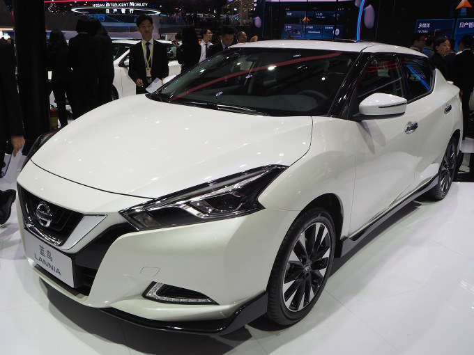 日産 ラニア
