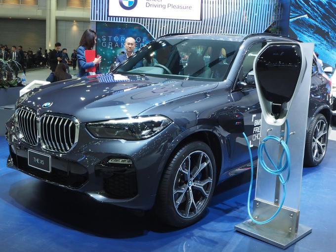 BMW　X5 xDrive Mスポーツ