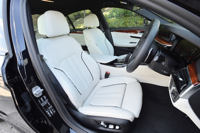 BMW M550i