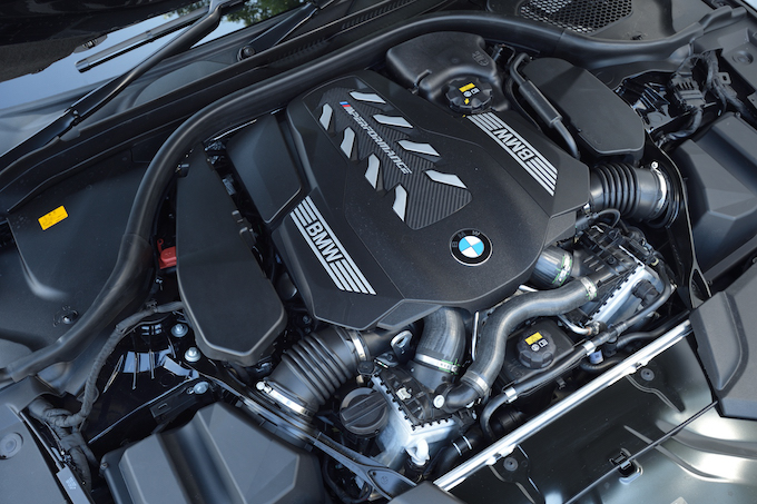 BMW M550i