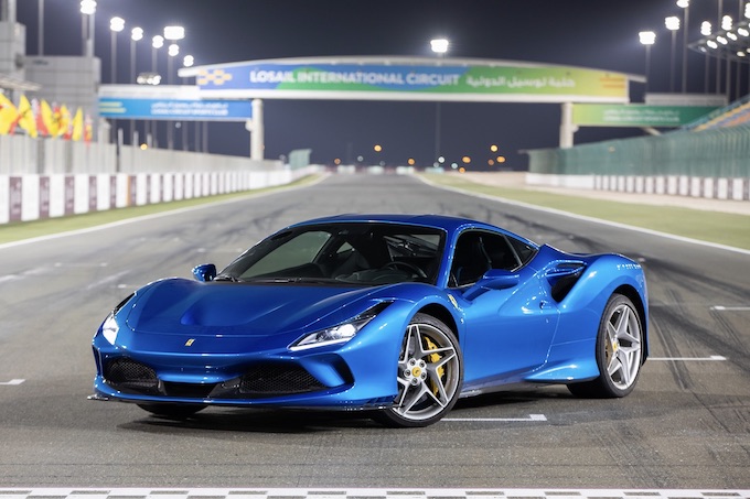 フェラーリ F8トリブート