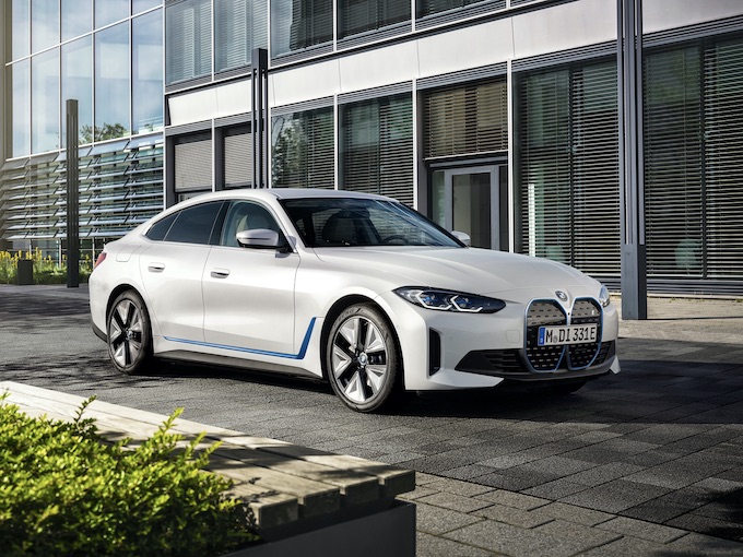 BMW i4