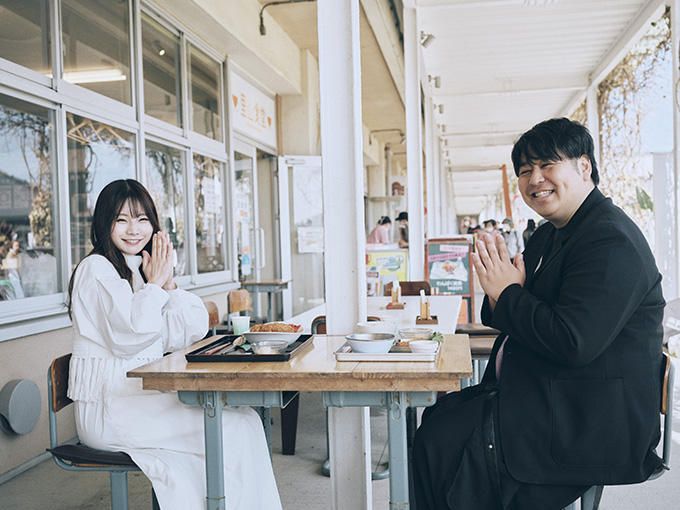 里山食堂で昼食する、あいにゃんとぁみ