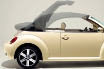 VW ニュービートルカブリオレ 電動開閉式ソフトトップ｜おいしい中古車