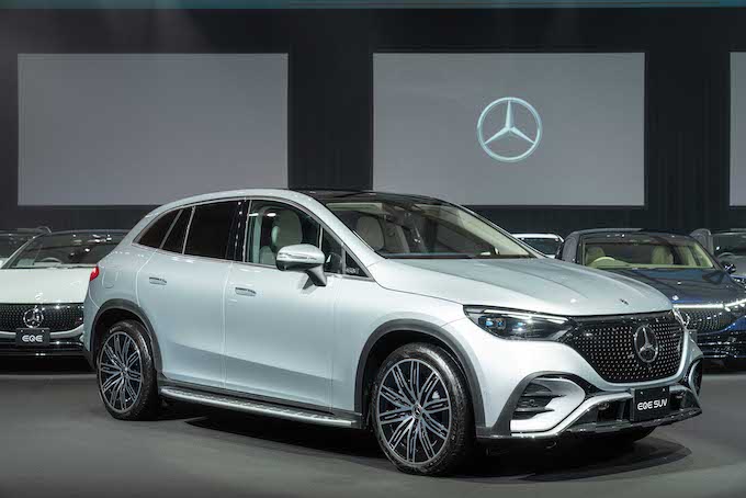 メルセデス・ベンツ EQE SUV